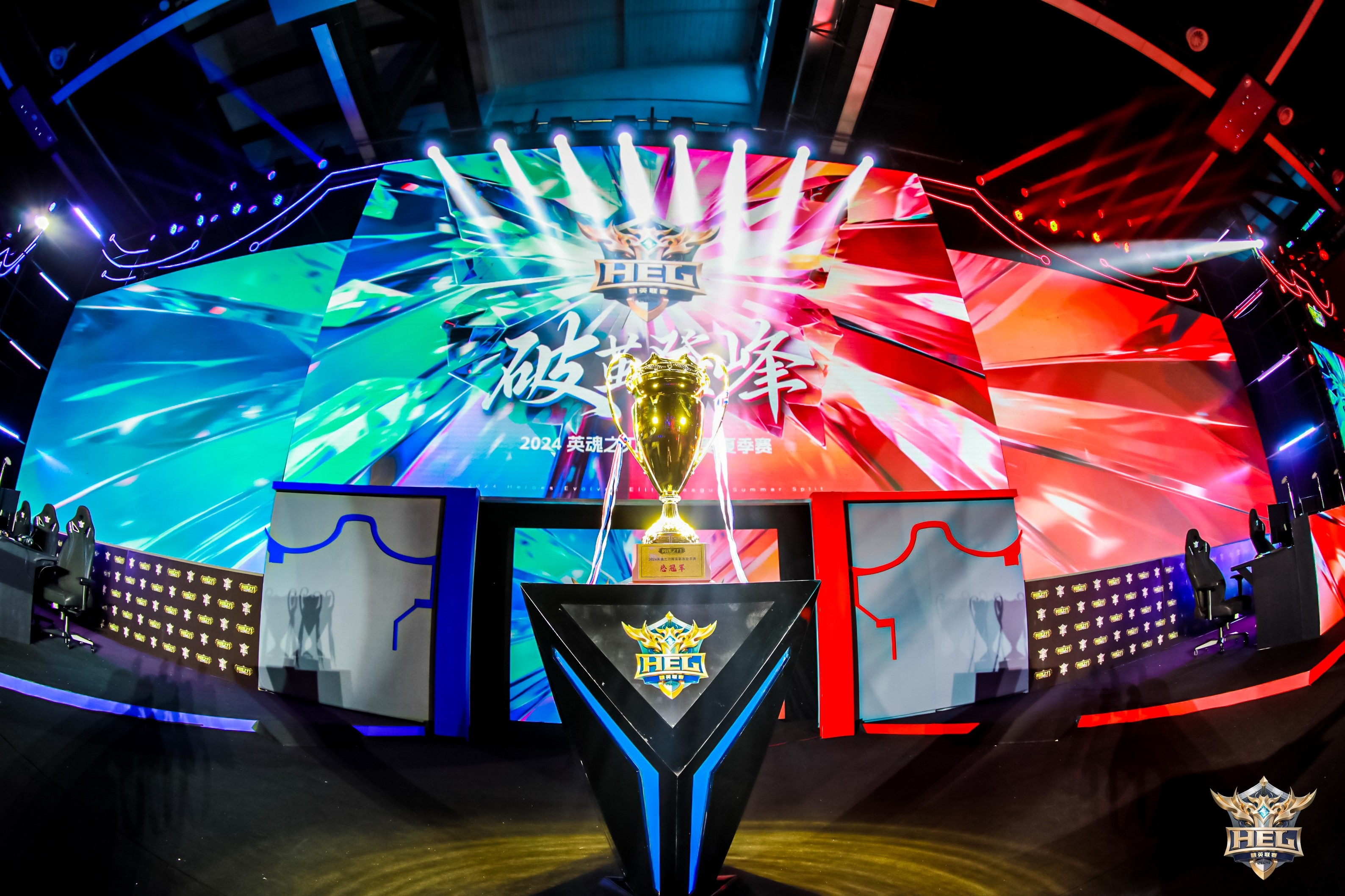 激烈角逐!精彩比赛引爆观赏热情 激烈角逐!精彩比赛引爆观赏热情